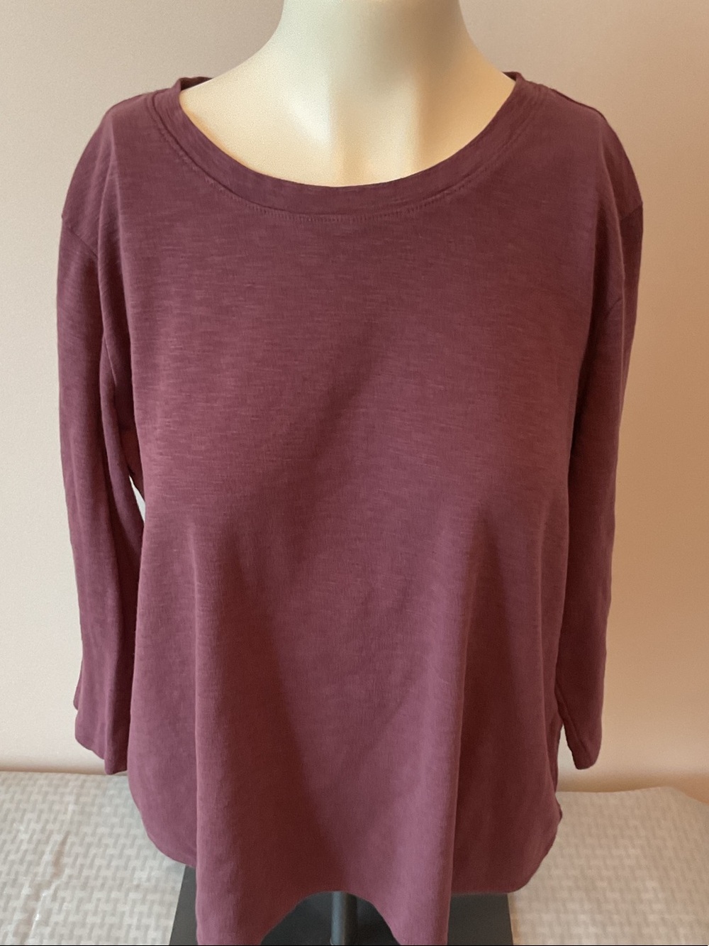 Kirkland Signature Plum 3/4 Sleeve Top